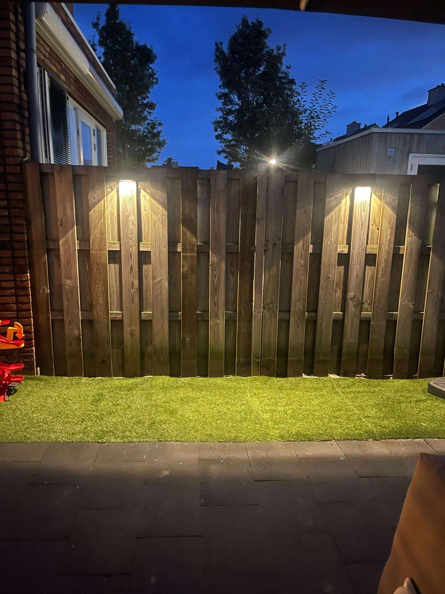 LED solare per esterni controllo della luce induzione decorazione del cortile applique da parete per recinzione solare semicircolare lampione a risparmio energetico