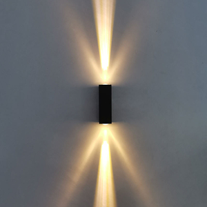 Vendita calda con prezzi di fabbrica Lampada da parete in alluminio IP65 Lampada da parete a parete impermeabile Lampada da parete a LED ad alta luminosità