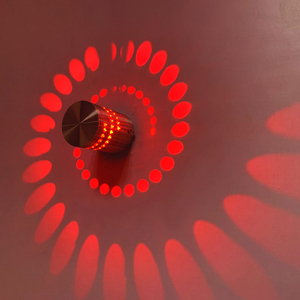Lampada da parete a effetto luce da parete a LED con foro a spirale RGB con telecomando Lampada a bacchetta colorata per la decorazione della casa KTV da bar per feste