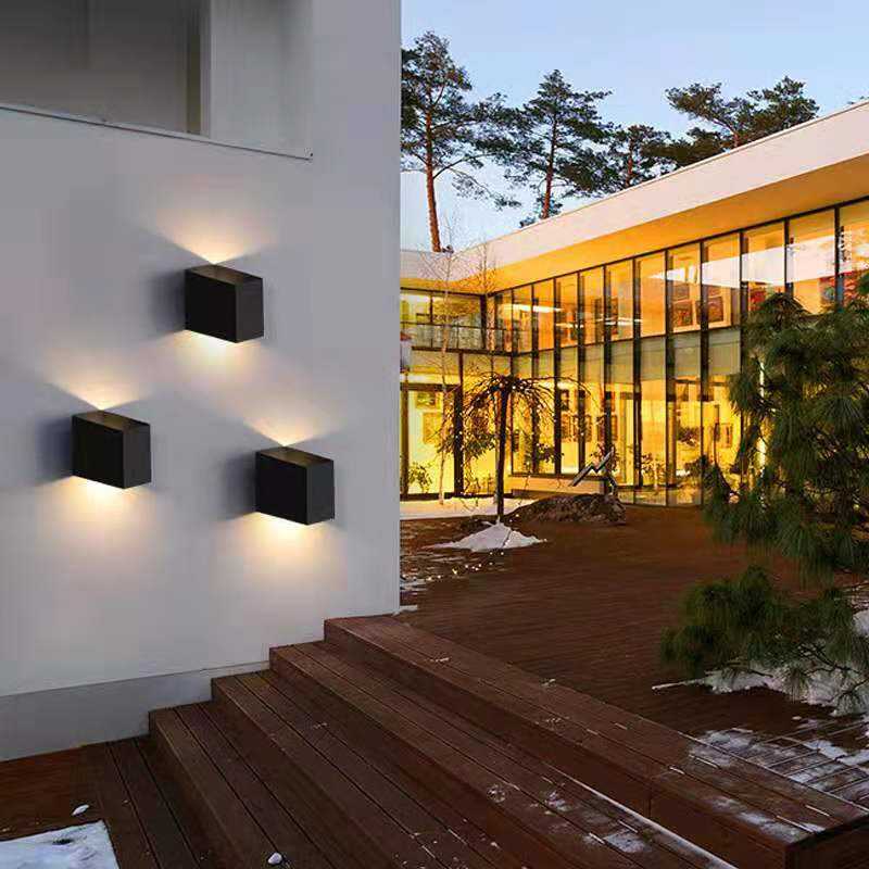 2023 New COB Led Wandlamp 6W 12W impermeabile illuminazione da giardino su e giù per esterni con prezzo di fabbrica