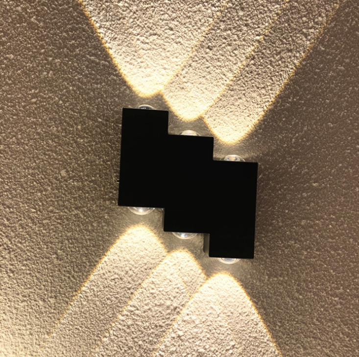 Lampada da parete a LED per esterni su e giù in alluminio Decora la luce del portico della camera da letto dell'applique da parete