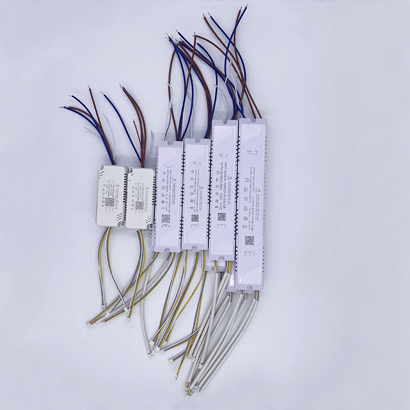 Trasformatori di illuminazione a LED a 6 vie 300-432W Driver 2.4G Driver a tre temperature di colore Alimentatore di alta qualità Sicuro Driver adattatore led