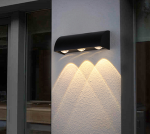 Prezzo di fabbrica della luce della parete del giardino delle lampade del cortile della lampada da parete IP65 impermeabile all'aperto semplice moderna moderna