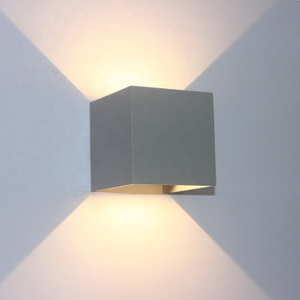 Wandlamp regolabile IP65 impermeabile per interni ed esterni cubo LED lampada da parete soggiorno camera da letto in alluminio su e giù per giardino portico luce