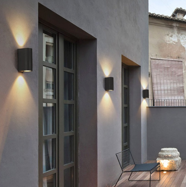 Lampada da parete impermeabile a doppia testa a colonna da 12W Lampada da notte unica Lampada da parete impermeabile IP65 per la decorazione del giardino