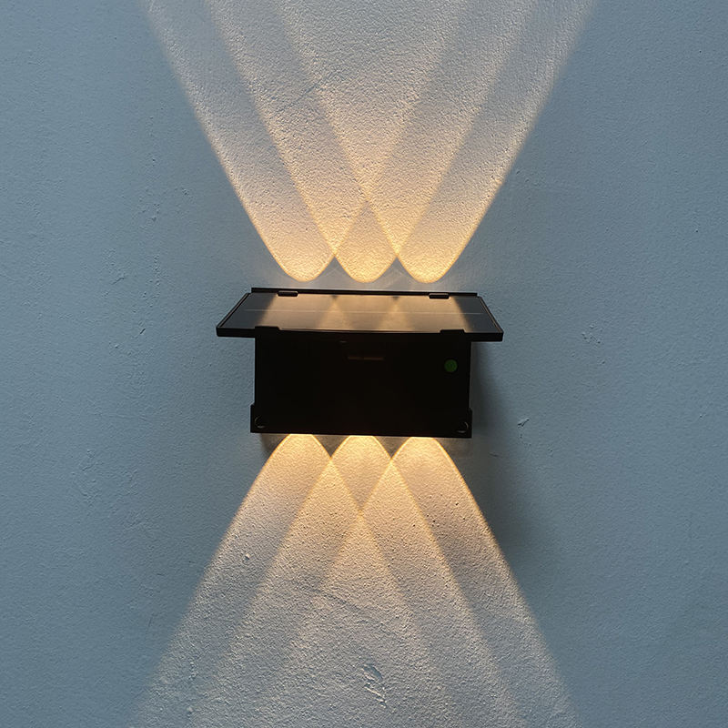 su e giù Lampada solare IP65 Ricarica solare Lampada da parete solare Lampada da parete per esterni impermeabile IP65 per la decorazione del giardino