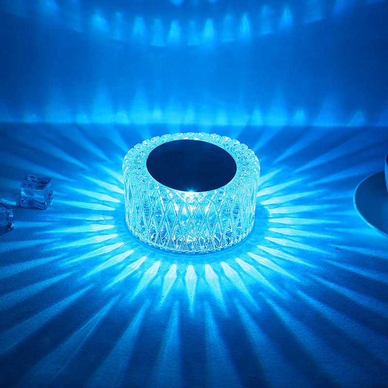Lampada da tavolo in cristallo rosa Camera da letto Ricarica USB Comodino Luce notturna romantica Lampada da tavolo Touch Control Petalo Atmosfera Stoviglie Interni multicolore
