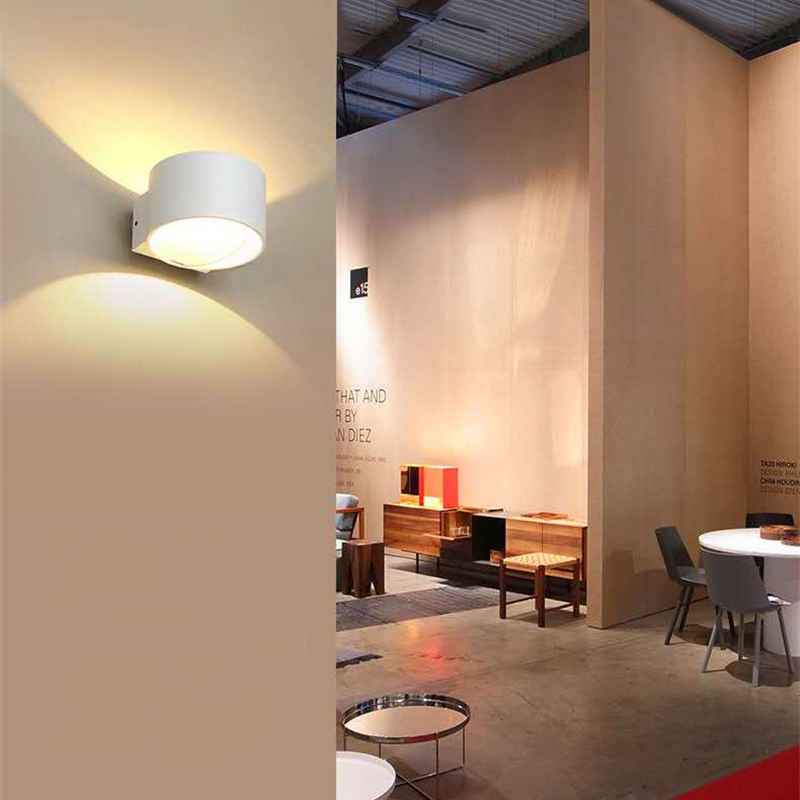 5W bianco caldo / luce fredda Applique da parete circolare per decorare interni illuminare le luci Lampada da parete a LED nera / bianca luce su e giù