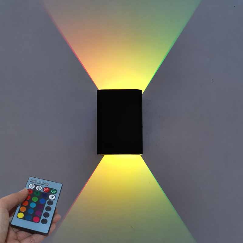 Lampada da parete moderna in alluminio da 5W Lampada da parete a LED Art Déco RGB Apparecchio di illuminazione da comodino luce notturna per camera da letto