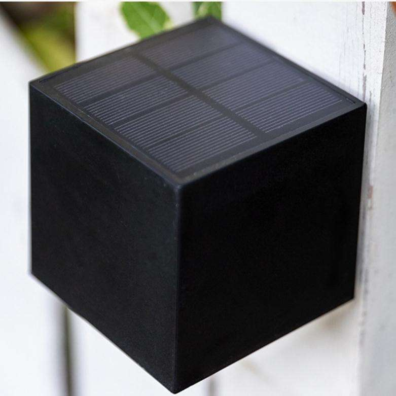 Nuova applique da parete solare per esterni lampada da parete per giardino lampada da notte quadrata per uso domestico lampada a risparmio energetico impermeabile
