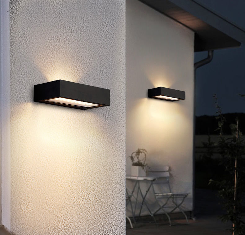 Lampada solare a luce solare impermeabile a luce solare per esterni per giardino Street Landscape Balcone Decor Lampada da parete solare per esterni
