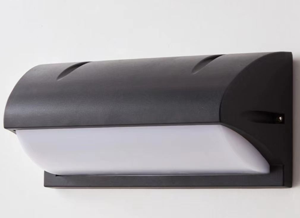 Lampada da parete a led in alluminio per esterni IP65 impermeabile Up Down applique da parete per l'illuminazione del corridoio del bagno del comodino della camera da letto delle scale domestiche