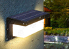 Lampada a luce solare impermeabile a luce solare a luce solare per esterni per giardino Street Landscape Balcone Decor Lampada da parete solare per esterni