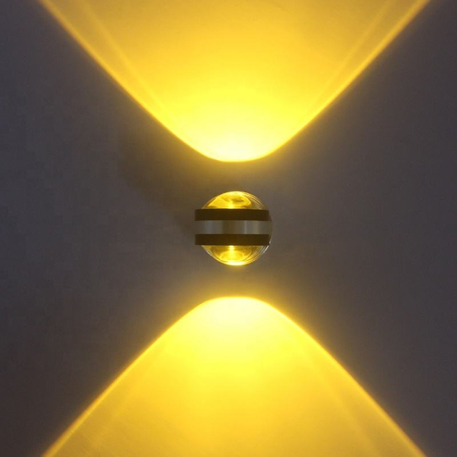 Lampada da parete a LED per interni Decorazione del soggiorno Applique da parete Apparecchio di illuminazione per la casa Lampada per scale a soppalco Alluminio rotondo AC90-260V