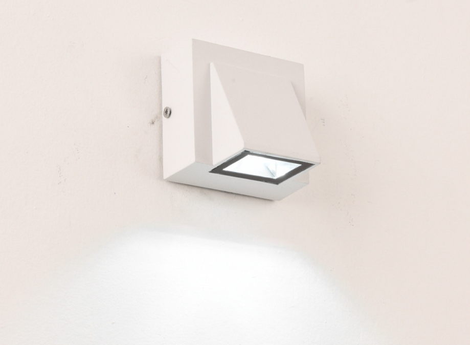 5W Nordic Lampada AC85-265 Impermeabile IP65 Lampada da parete a LED a parete Illuminazione paesaggistica in alluminio Lampada da parete per esterni Decorare