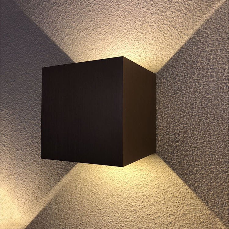 Regolabile IP65 impermeabile per interni ed esterni Cube Cob LED lampada da parete soggiorno camera da letto in alluminio su e giù per portico da giardino a led
