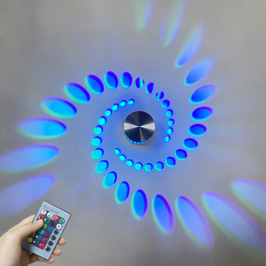 Luce a LED RGB moderna ed economica con luce a led per controller Luce per interni di alta qualità e fantasia con prezzo di fabbrica in lampade da comodino a luce notturna di alta qualità