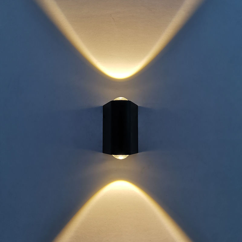 Lampada da parete a LED impermeabile di alta qualità per esterni di vendita diretta in fabbrica Lampada per scale da corridoio per hotel Villa