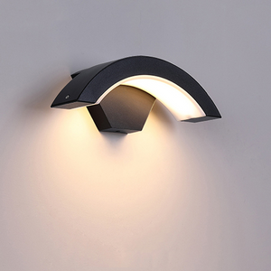 Lampada da parete a LED IP65 Illuminazione da giardino impermeabile per esterni Illuminazione da parete per scale da soggiorno per camera da letto interna in alluminio Vendita calda