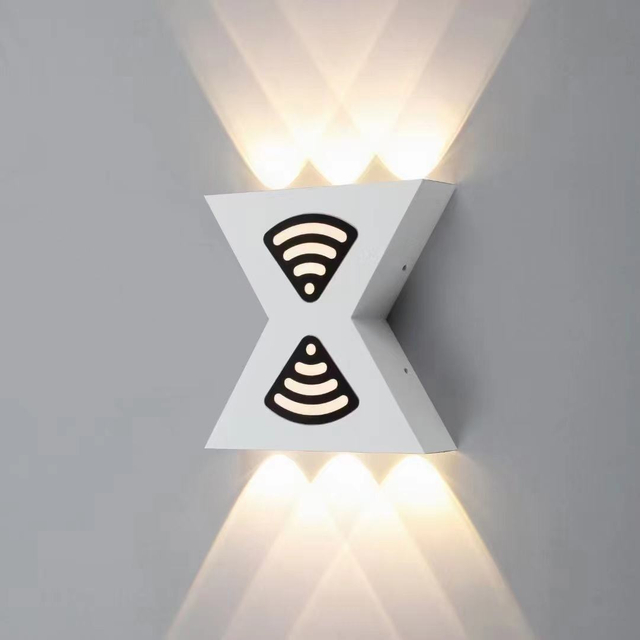 Applique da parete a forma di lettera 12W su e giù per esterni Applique da parete a led per esterni Applique da parete per esterni moderna Applique da esterno nera Applique da parete per esterni nera