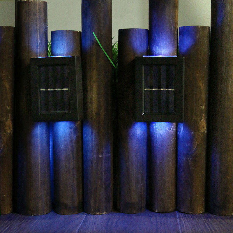 Lampada a sospensione decorativa da giardino intelligente per esterni di vendita calda Lampada da parete solare a LED luminosa su e giù impermeabile