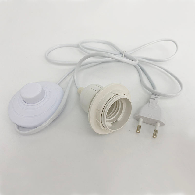 Eu Plug e27 cavo di alimentazione Portalampada Con Eu Plug On/off Switch VDE OEM 2.5A 250V miglior prezzo qualità