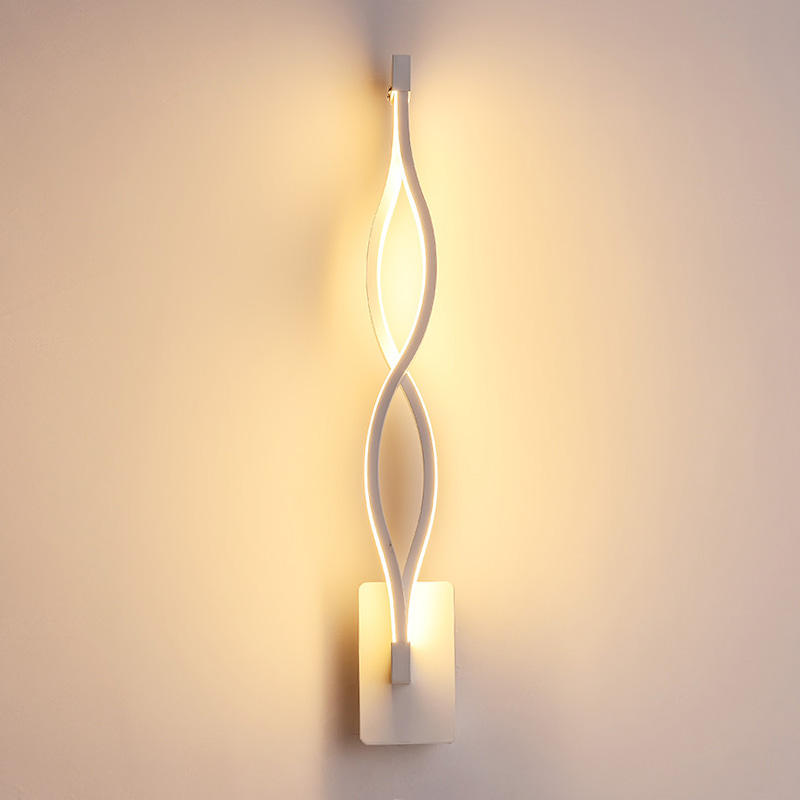 Applique da parete a LED da 16W per interni da casa 24W 2.4G applique da parete a regolazione continua con illuminazione della lampada del corridoio delle scale del telecomando