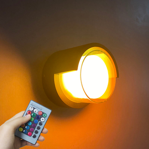 2023 Outdoor Tuya Wifi LED Smart Lampade da parete 10W Cube RGB App Dimmerabile Sconce Giardino impermeabile Alexa Google Home Applique da parete AC85-265V