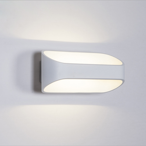 Nuova lampada da parete RGB da 5 W Up Down Lampada a bacchetta per interni Lampada da parete a LED per sfondo per la decorazione della casa e dell'hotel