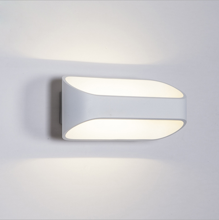 Nuova lampada da parete RGB da 5 W Up Down Lampada a bacchetta per interni Lampada da parete a LED per sfondo per la decorazione della casa e dell'hotel