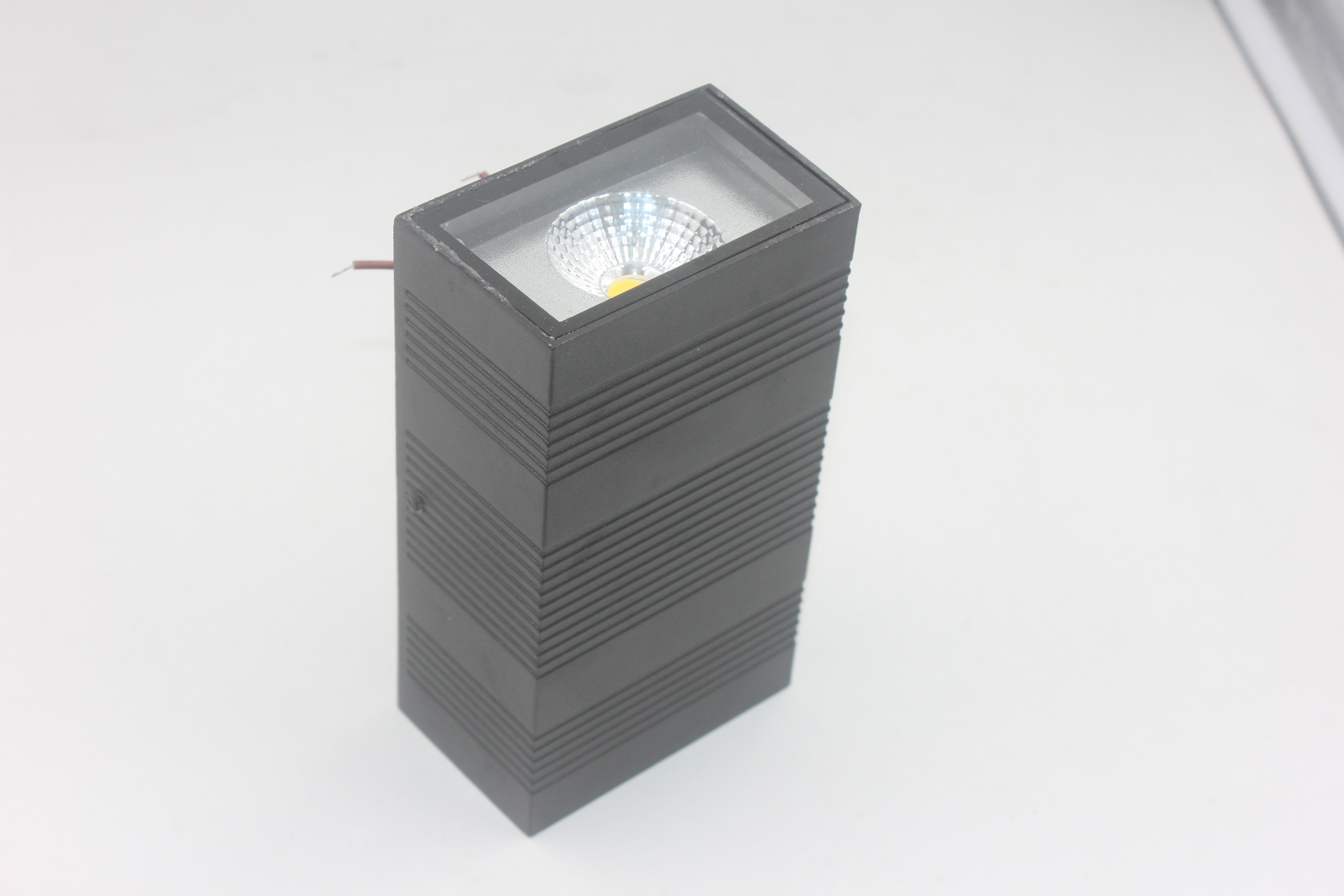 Up Down COB Moderne lampade da parete a LED 10W Indoor Outdoor Lighting Applique da parete impermeabile a parete