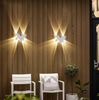 Applique da parete a LED a forma di V Luce creativa per esterni Patio impermeabile Apparecchio moderno per lampada a LED per la casa Apparecchi accoglienti professionali CALDO