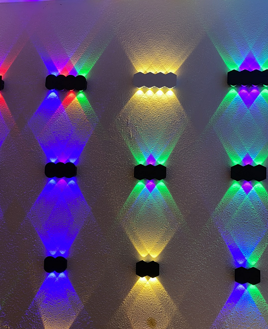 Lampada da parete di personalità nordica Semplice sfondo del soggiorno a led Lampada da parete rotonda Illuminazione del corridoio della hall dell'hotel Forma di diamante