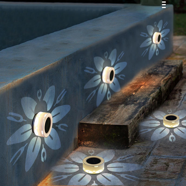 Luci da giardino Luce solare a LED RGB per esterni che cambia colore Lampada da prato a percorso solare per l'illuminazione del paesaggio della decorazione del giardino