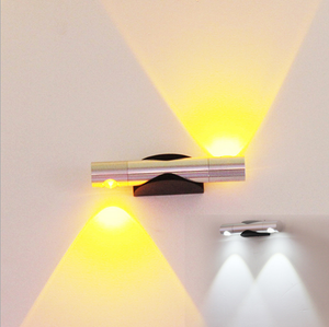 Applique da parete moderna da 6W Rotazione di 360 gradi Apparecchi da parete a LED per lettura lampada da parete / illuminazione a specchio ad alta luminosità