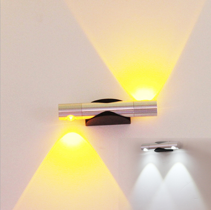 Applique da parete moderna da 6W Rotazione di 360 gradi Apparecchi da parete a LED per lettura lampada da parete / illuminazione a specchio ad alta luminosità