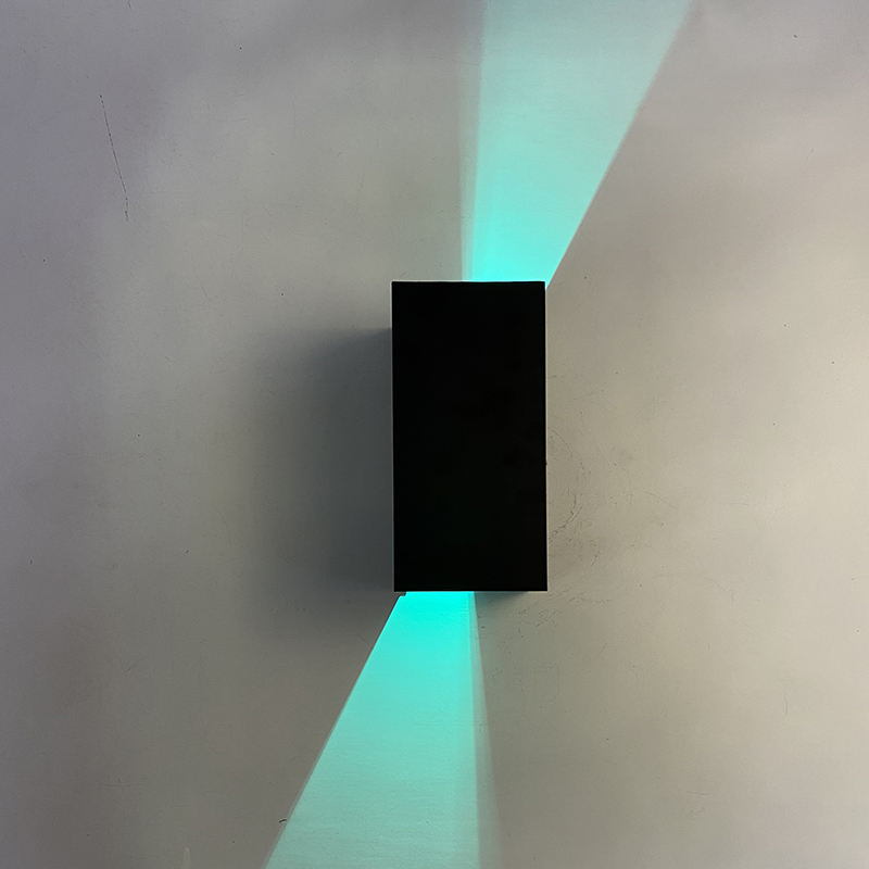 Nuovo controllo APP RGB Smart light Cube lampada da parete a LED impermeabile ip65 Applique da parete quadrata Portico Giardino su e giù