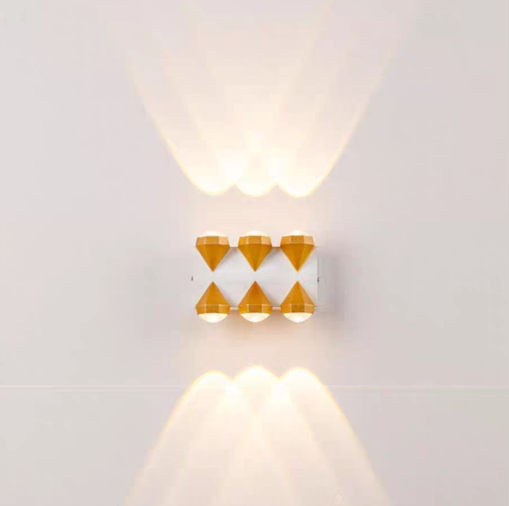 Moderna lampada da parete a LED per interni Camera da letto Lampada da comodino Soggiorno Illuminazione domestica Corridoio Corridoio Decorazione Luce in alluminio AC85-265V
