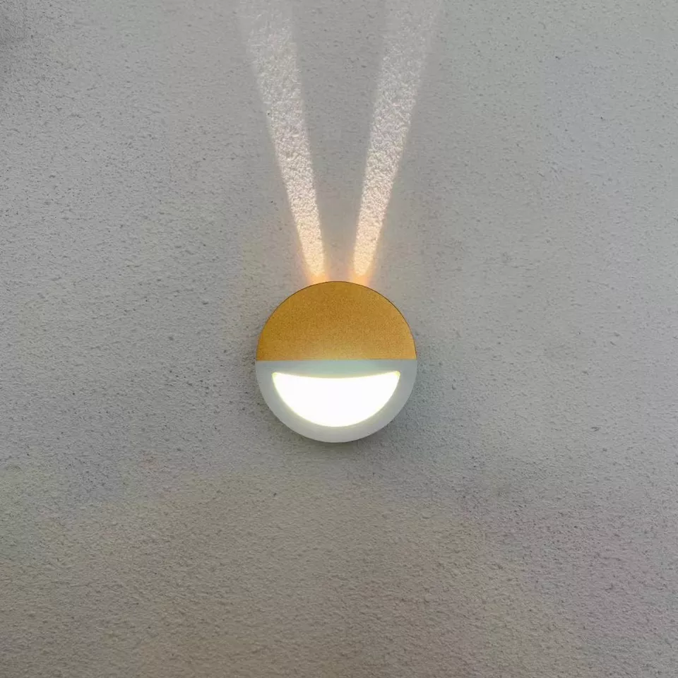 Lampada da parete moderna creativa rotonda a forma di stella, illuminazione per interni