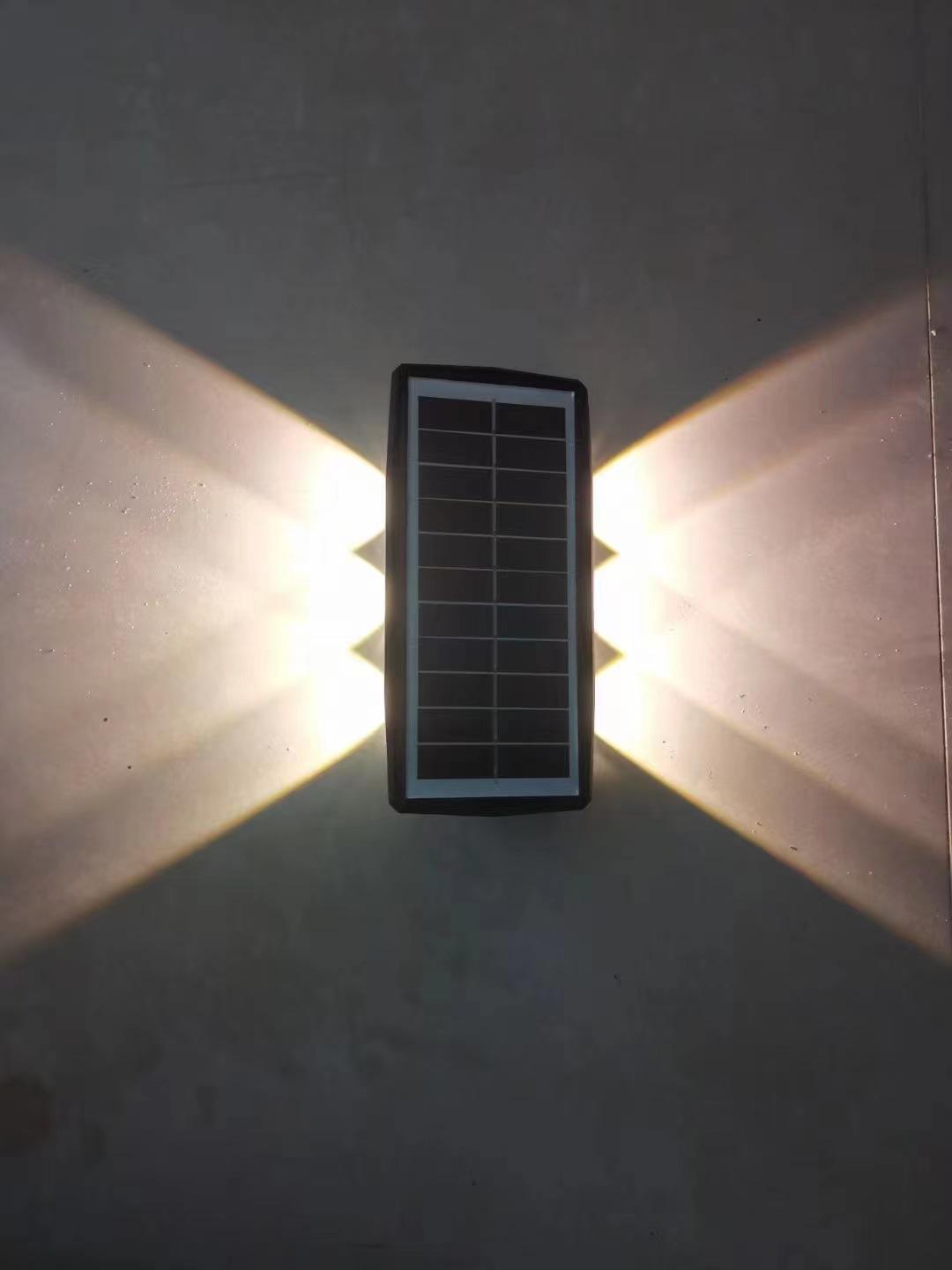 Lampione stradale a LED a luce solare per esterni Luci solari impermeabili per cortile Street Landscape Garden Decor Lamp Outdoor