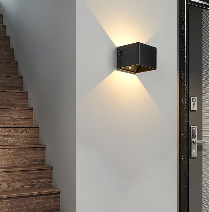 Ricarica USB Wireless Applique da parete LED RGB Dimmerabile Telecomando Lampada da parete per interni per camera da letto Comodino Home Decor Atmosphere