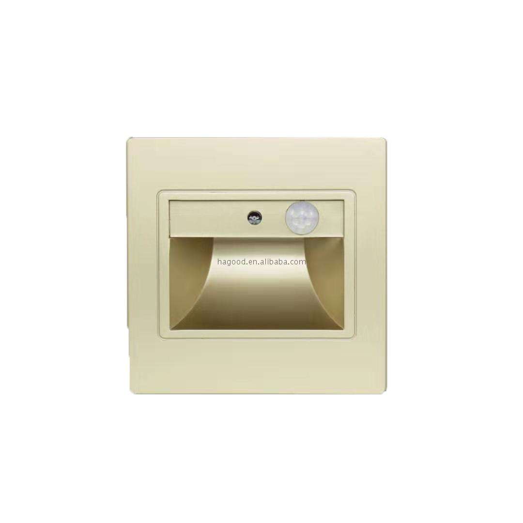 Rivelatore di movimento PIR a buon mercato di fabbrica + luce notturna con sensore di luce per scale a pioli con lampada a pedale in magazzino