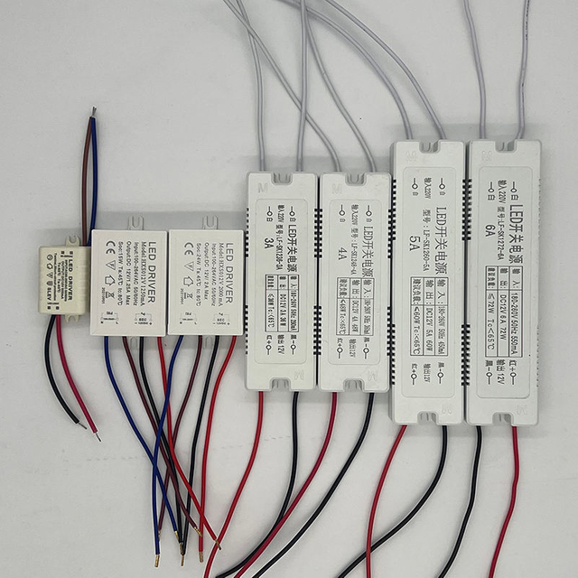 7-72W Trasformatori di illuminazione a LED driver led adattatore led Alimentatore driver sicuro di alta qualitàdriver per lampada / striscia LED