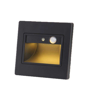 Vendita calda Rilevatore di movimento PIR + Sensore di luce LED Luci per scale da incasso Lampada da incasso ad angolo Disponibile