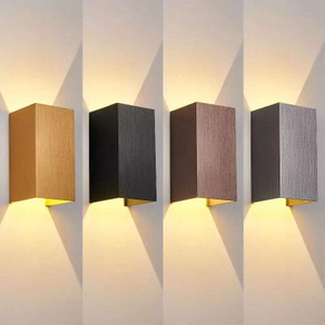 12W ha condotto la luce della parete all'esterno del riparo della parete del LED IP65 luci quadrate impermeabili della paratia del metallo