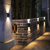 Applique da parete solare decorazione esterna giardino cortile casa applique da parete impermeabile su e giù luminosa all'aperto