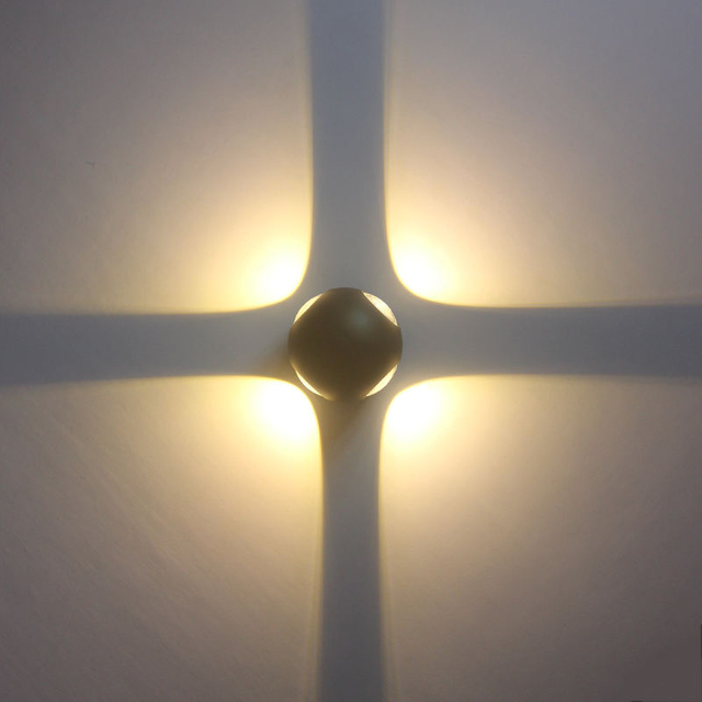 Lampada da parete per esterni per interni di alta qualità Led Rgb per la sicurezza al 100% Produttore cinese Lampade a bacchetta per illuminazione da giardino