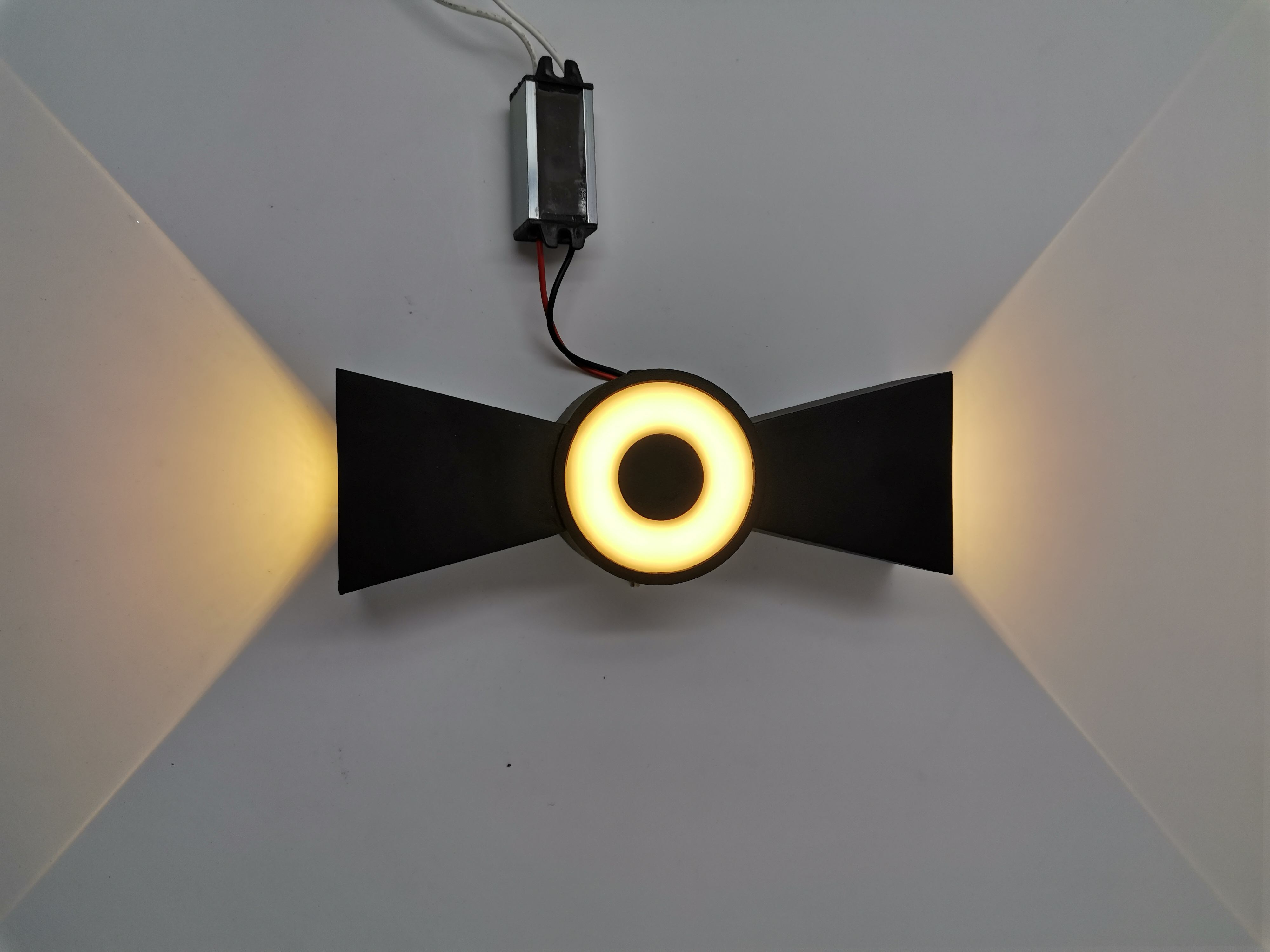 Lampada da parete a forma di nodo cinese impermeabile da esterno 6W COB chip up and down applique in alluminio ip65 applique da parete quadrata portico giardino