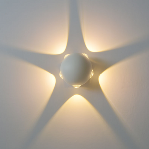 Lampada da parete a LED per interni ed esterni AC85-265V 2W 4W 6W 9W 12W Lampada impermeabile moderna in stile minimalista IP65 con 2 anni di garanzia