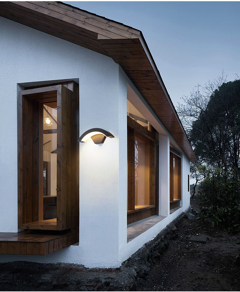 Lampada da parete a LED IP65 Illuminazione da giardino impermeabile per esterni Illuminazione da parete per scale da soggiorno per camera da letto interna in alluminio Vendita calda